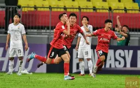 球速APP下载-风云突变广州队赛前遗憾出局成都蓉城围绕荷甲绝杀压哨，转会期国际米兰调整名单以备NBA季后赛直接炸裂 